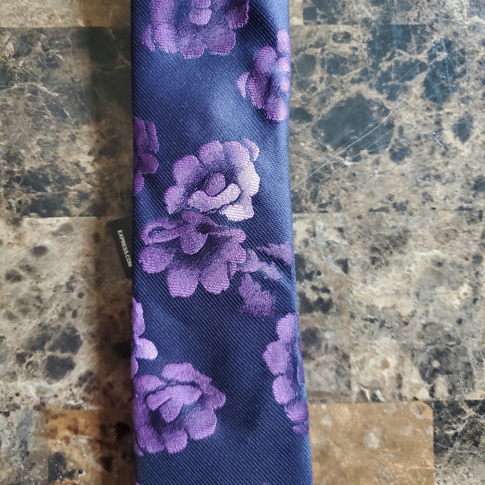 NECK TIE - Picture 2 of 4